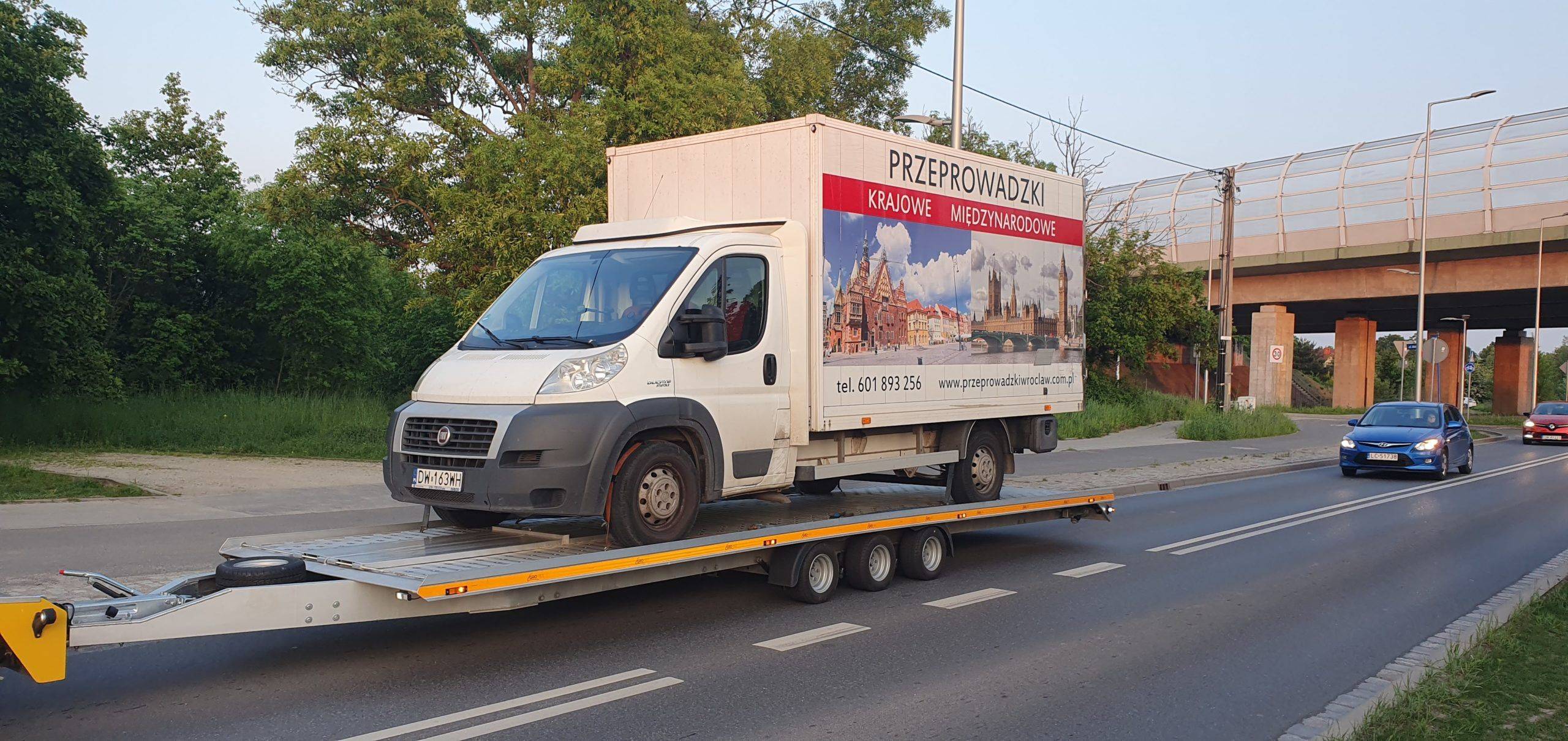 Przeprowadzki-Wroclaw-awaria-auta-2-scaled